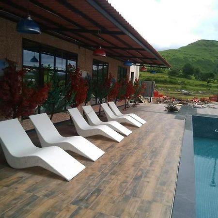 Strawberry Hills Saputara Otel Dış mekan fotoğraf