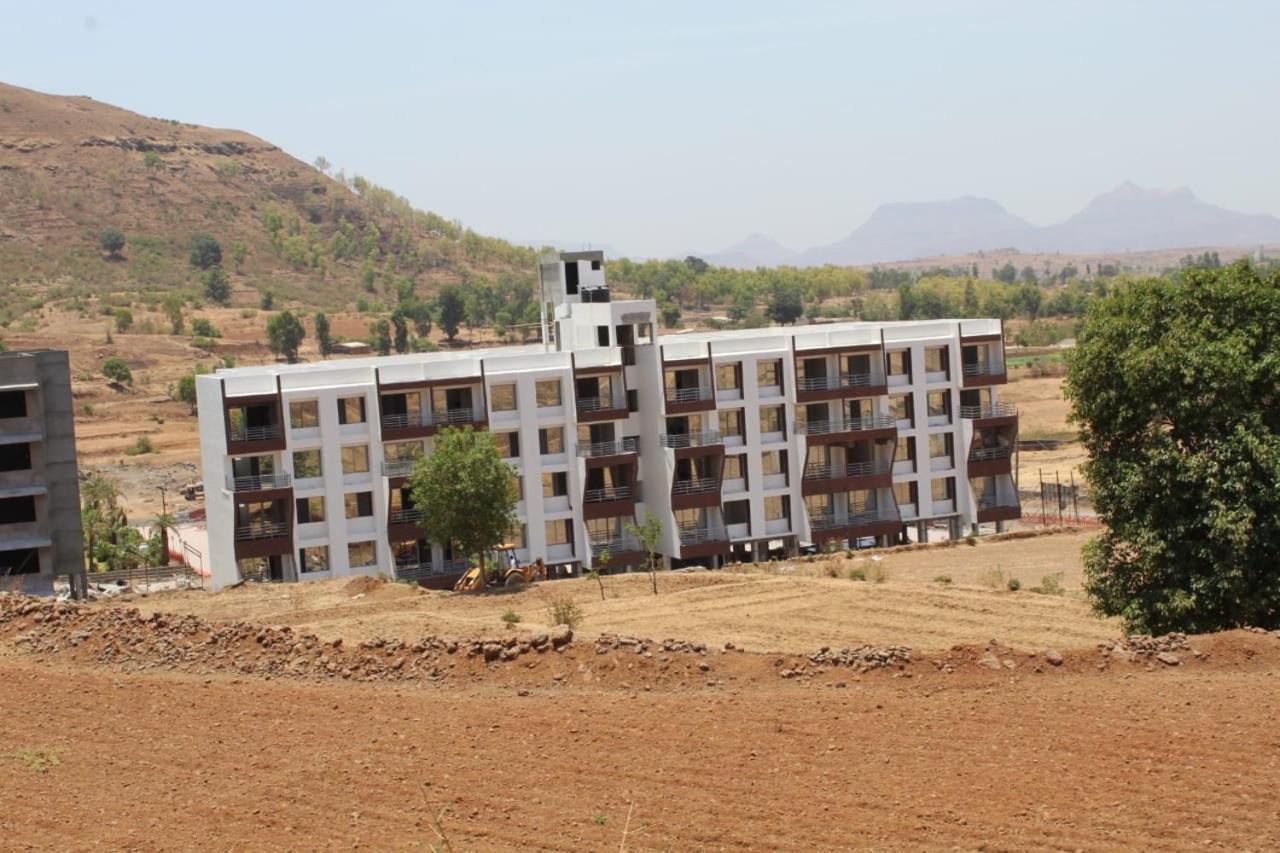 Strawberry Hills Saputara Otel Dış mekan fotoğraf