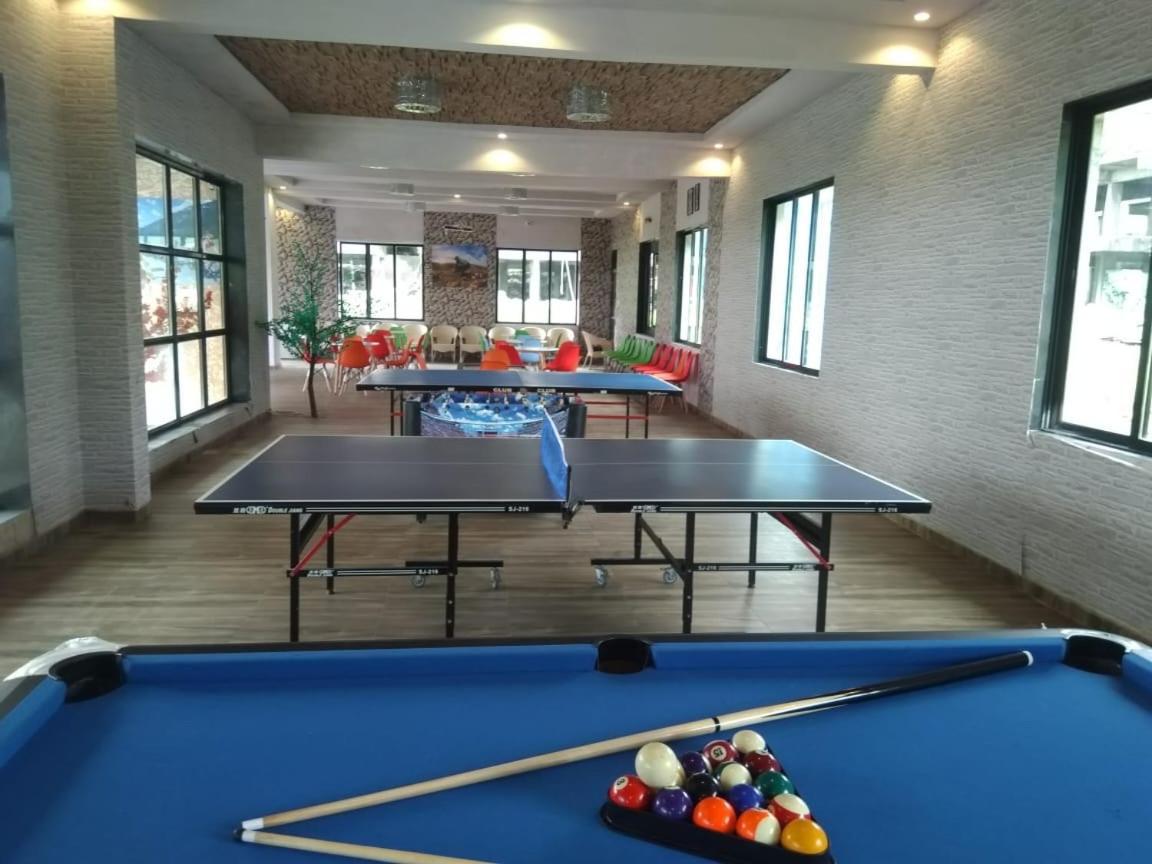 Strawberry Hills Saputara Otel Dış mekan fotoğraf