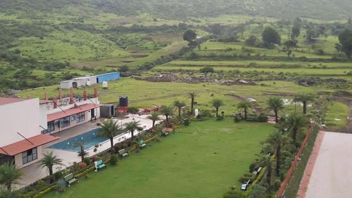 Strawberry Hills Saputara Otel Dış mekan fotoğraf